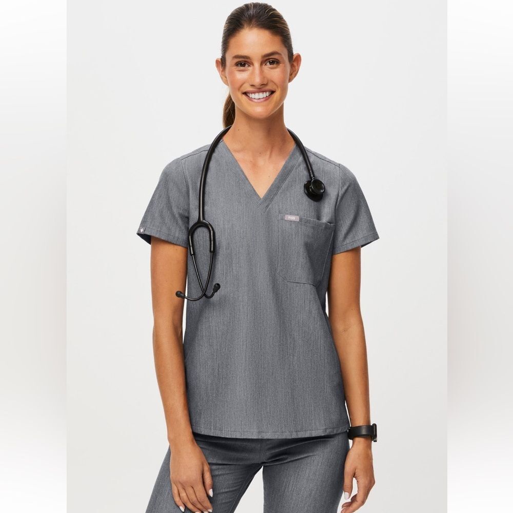 FIGS Catarina One-Pocket Scrub Top Graphite Grey XS